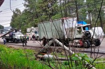 #Video: Aparatoso accidente cierra la carretera México-Toluca