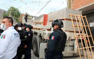 Autoridades municipales aseguran que fueron agredidos físicamente por las personas que entregaban los apoyos y que hay lesionados