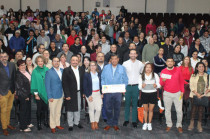 Entrega de incentivos por parte del SMSEM a promotores de educación