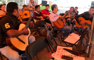 Mariachis del Estado de México buscan romper el Récord Guiness