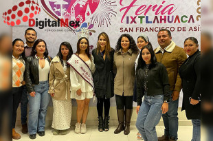 La cantante María León, la alcaldesa Guadalupe Díaz y la Reina del Maíz 2025, entre otros. 