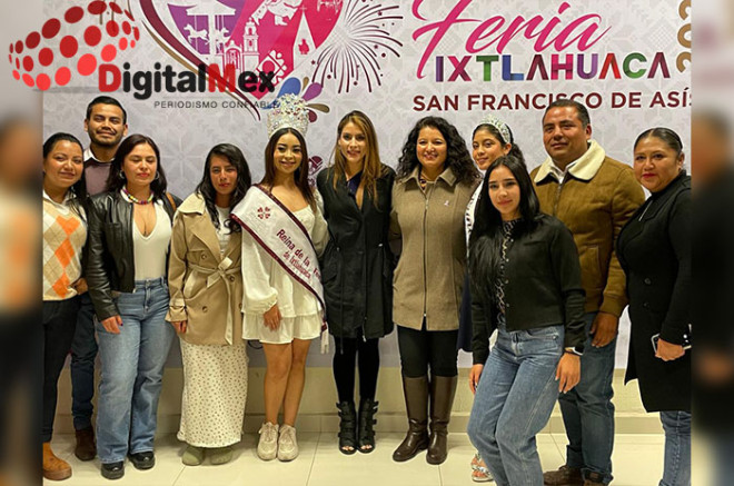 La cantante María León, la alcaldesa Guadalupe Díaz y la Reina del Maíz 2025, entre otros.