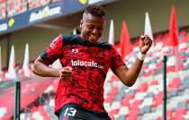 “Claro que me gustaría jugar en Boca, pero pertenezco a Toluca. Si hay una oferta concreta habrá que conversar con los dirigentes"