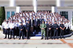 La policía Michel Fuentes agradeció a las autoridades por las enseñanzas teóricas y prácticas que por meses aprendieron.