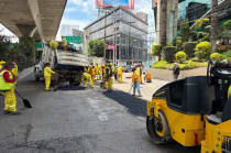 Los trabajos contemplan bacheo, cambio de luminarias, balizamiento y reparación de servicios en seis municipios mexiquenses.