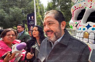 Francisco Vázquez defendió la solidez del IEEM y pidió investigar las presuntas irregularidades en contrataciones sin anticipar responsabilidades.