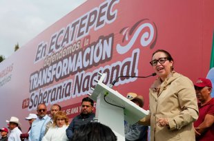 Durante la Cuarta Asamblea en Defensa de la Soberanía Nacional, Azucena Cisneros reconoció que aún existen pendientes en Ecatepec y refrendó su respaldo a Claudia Sheinbaum y Delfina Gómez.