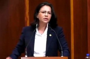 Paola Jiménez, presentó un oficio donde pide ser diputada sin partido