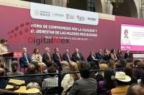 #Video: Firma Delfina Gómez compromisos por bienestar de las mexiquenses