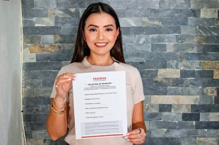 Majo Osorio formalizó su registro para participar en el proceso interno de Morena, Partido Verde y PT en Playa del Carmen.