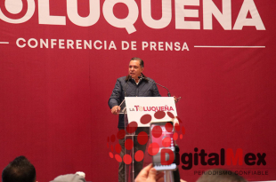 Ricardo Moreno, alcalde de Toluca, durante la conferencia La Toluqueña, donde destacó el alcance territorial e incluyente de la Escuela Municipal de Emprendimiento.