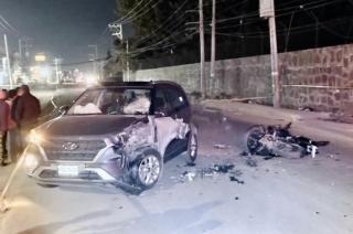 El accidente tuvo lugar en la Avenida Las Partidas esquina con Francisco Villa, en la Colonia Isidro Fabela.
