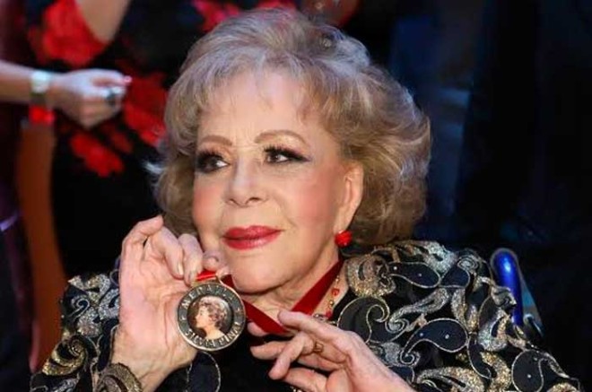 Silvia Pinal la última diva de la época de oro del cine mexicano fallece