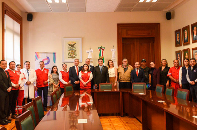 El magistrado Fernando Díaz Juárez y el delegado estatal de Cruz Roja, Jorge Alberto Forastieri Muñoz, coincidieron en que la justicia y la salud deben ejercerse con respeto a la dignidad humana.