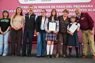 La gobernadora Delfina Gómez Álvarez encabezó en Coacalco la entrega de becas para estudiantes mexiquenses de distintos niveles educativos, con el objetivo de fortalecer su permanencia escolar.