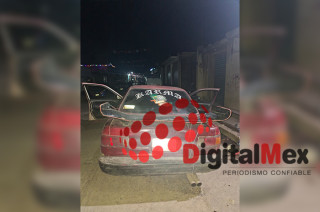 Israel fue atacado a balazos mientras permanecía dentro de su vehículo, un Nissan Tsuru, en San Bartolomé Atlatlauca.