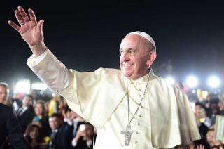 El papa Francisco sigue en estado crítico mientras los médicos luchan contra la infección pulmonar
