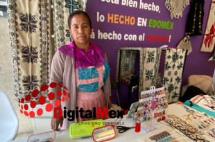 Griselda Reyes Flores borda y tiñe lana de manera tradicional en Villa de Allende