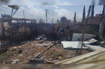 Según la Unidad Municipal de Protección Civil y Bomberos (UMPCYB), la onda expansiva dañó la vivienda y alcanzó a quienes se encontraban en su interior.