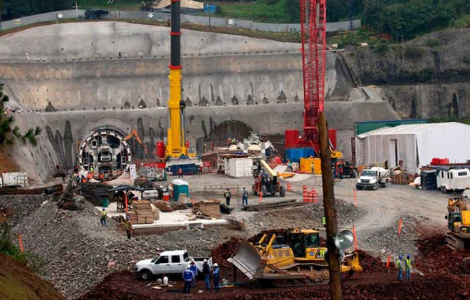 Trabajadores intoxicados por incendio en túnel del Interurbano