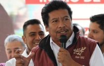 A punta de pistola despojan de su auto a candidato de Morena, en Ecatepec