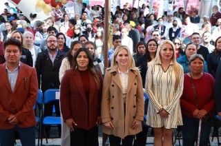 Al inaugurar la Caravana de la Salud para el Bienestar, Romina Contreras detalló que el Complejo Rosa Mística, que opera el Sistema municipal DIF, concentra los hospitales San Pío y Mater Dei, así como el Albergue Temporal Renacer.