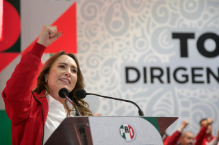 Cristina Ruiz Sandoval, dejó en claro que es tiempo de cerrar filas y cuidar lo que se construyó por años en el país.