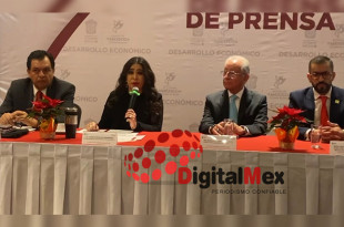 Laura González Hernández, secretaria de Desarrollo Económico del Estado de México, durante conferencia de prensa.