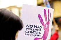 Apuntaron que el estilo, la cultura y la desinformación son factores por los cuales la violencia contra la mujer se ha normalizado.