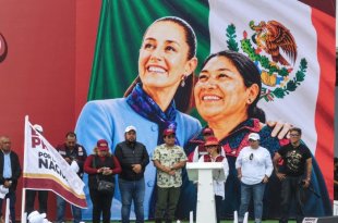 La alcaldesa Azucena Cisneros Coss encabezó la quinta Asamblea Informativa en Defensa de la Soberanía Nacional.