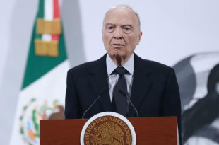 Alejandro Gertz Manero presentó al Senado de la República su renuncia como titular de la Fiscalía General de la República (FGR).