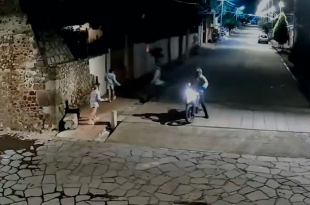 Vecinos piden mayor seguridad y alumbrado tras el violento robo que quedó captado en video.