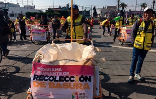 Sin combustible camiones de basura en Neza para recolectar mil 200 toneladas diarias