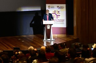 En el primer día del Seminario “Gobernanza Municipal para Servir y Transformar”, Horacio Duarte Olivares, secretario General de Gobierno, presentó temas relacionados con la gobernanza, atención ciudadana, movilizaciones sociales y protección civil