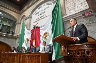 El diputado explicó que entre los aspectos principales de la iniciativa destacan la austeridad judicial, pues ningún magistrado podrá ganar más que el titular del Poder Ejecutivo Federal.