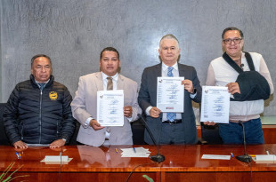 Ricardo Moreno, presidente municipal de Toluca, encabezó la firma de los Convenios de Sueldos y Prestaciones Socioeconómicas 2025.