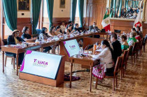 Además, se reformaron artículos de la Constitución estatal para fortalecer la protección de mujeres, niñas, niños y adolescentes