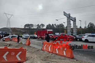 El accidente ocurrió a la altura de La Hortaliza, en el municipio de Almoloya de Juárez, presuntamente debido a la espesa neblina que dificultaba la visibilidad en la zona.