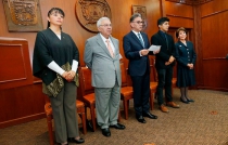 Fundación UAEMéx entregó 49 becas de Titulación y Manutención