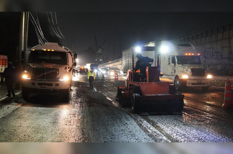La obra, de 2.54 kilómetros, incluye 7 mil toneladas de mezcla asfáltica, 56 trabajadores y 50 unidades móviles entre equipo y maquinaria especializada.