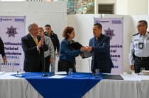 La presidenta municipal Angélica Moya Marín encabezó la Certificación Policial