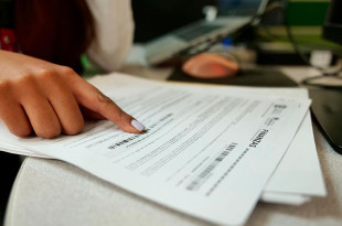 El trámite se realiza en el Portal de Servicios al Contribuyente, donde pueden generar el Formato Universal de Pago y acceder a orientación oficial.