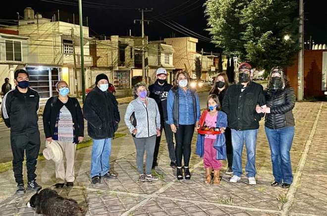 La Presidenta Municipal, Liz Sandoval, supervisó los trabajos e informó que se tiene un avance del 85 %