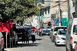 Las cuatro víctimas se encontraban en una camioneta estacionada sobre la calle Zumpango