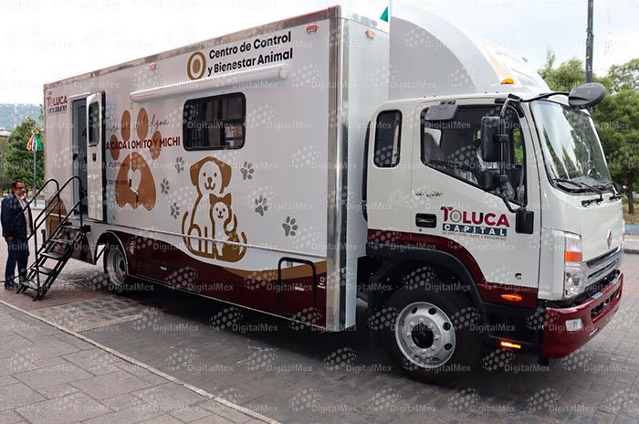 La nueva unidad móvil del Centro de Control y Bienestar Animal de Toluca permitirá realizar jornadas gratuitas de esterilización y vacunación antirrábica en más comunidades del municipio.