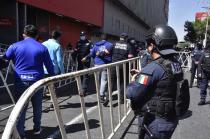 Afuera del recinto policías estatales mantendrán labores de vigilancia.