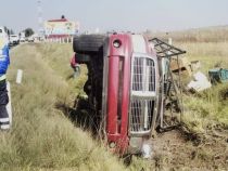 Volcadura de camioneta en la autopista Toluca-Atlacomulco 