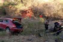 Las víctimas iban a bordo de un carro Nissan tipo Tiida color vino con placas de circulación RAN-765.