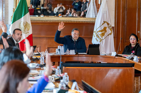 Ricardo Moreno resaltó en Cabildo los resultados de la Célula de Búsqueda y las acciones para prevenir la desaparición de personas en Toluca.