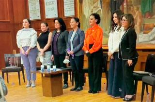 Funcionarias y servidoras públicas coincidieron en que es necesario que se aborden los temas a favor de las mujeres.